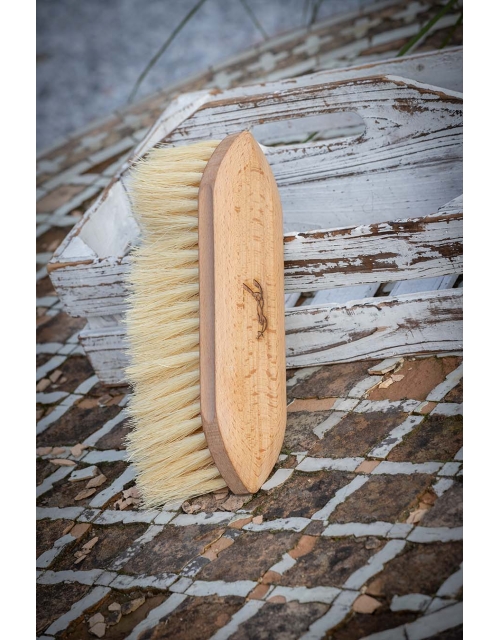 Long Hair Dandy Brush