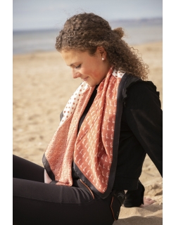 Mya Scarf - Off White & Rust-color